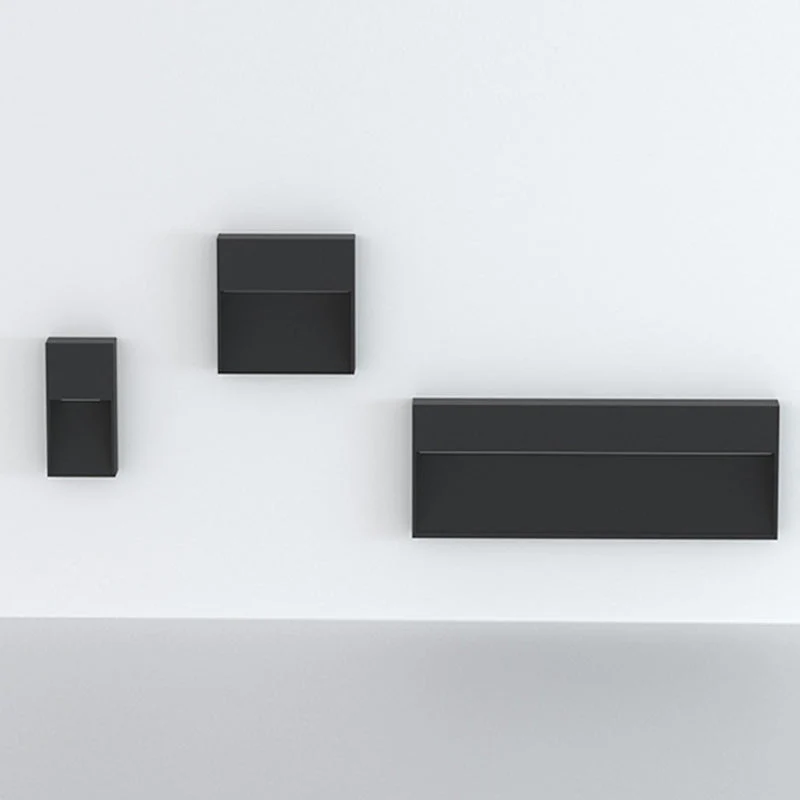 Euroselle Kireva Square LED Outdoor Wall Light Aluminum Finish