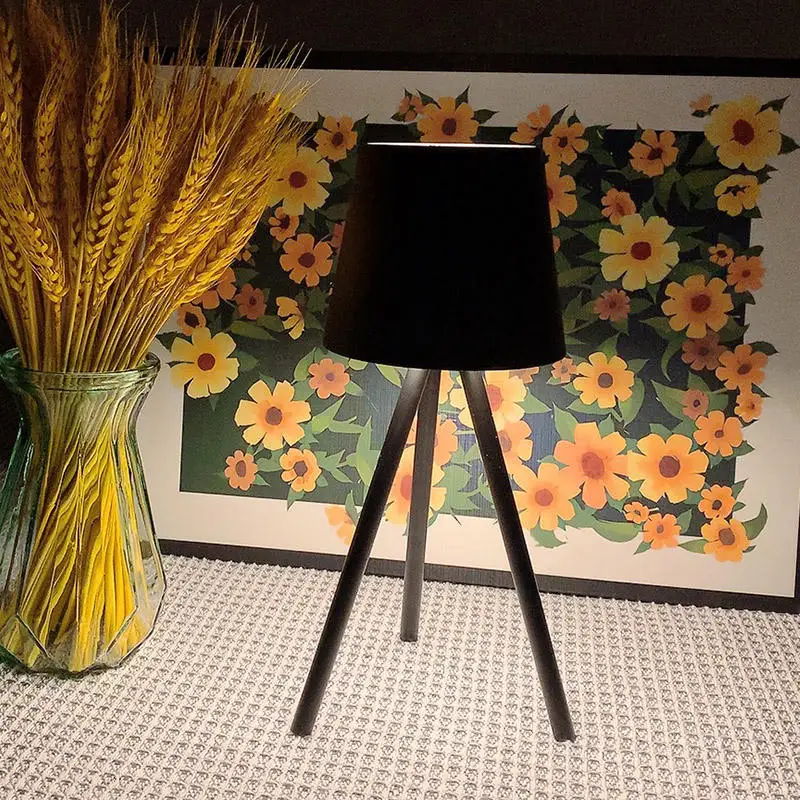 Euroselle TriLeg Tripod Desk Lamp For Modern Desks