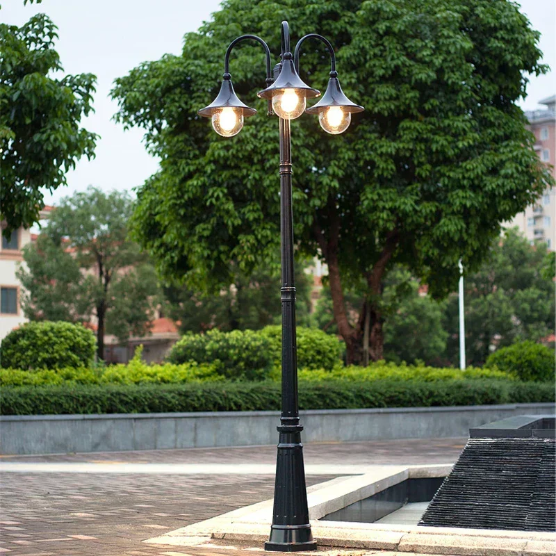 Euroselle Waterproof Dual-Head Garden Lamp For Outdoor Use