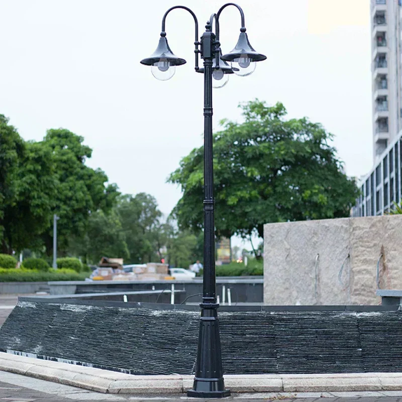 Euroselle Waterproof Dual-Head Garden Lamp For Outdoor Use