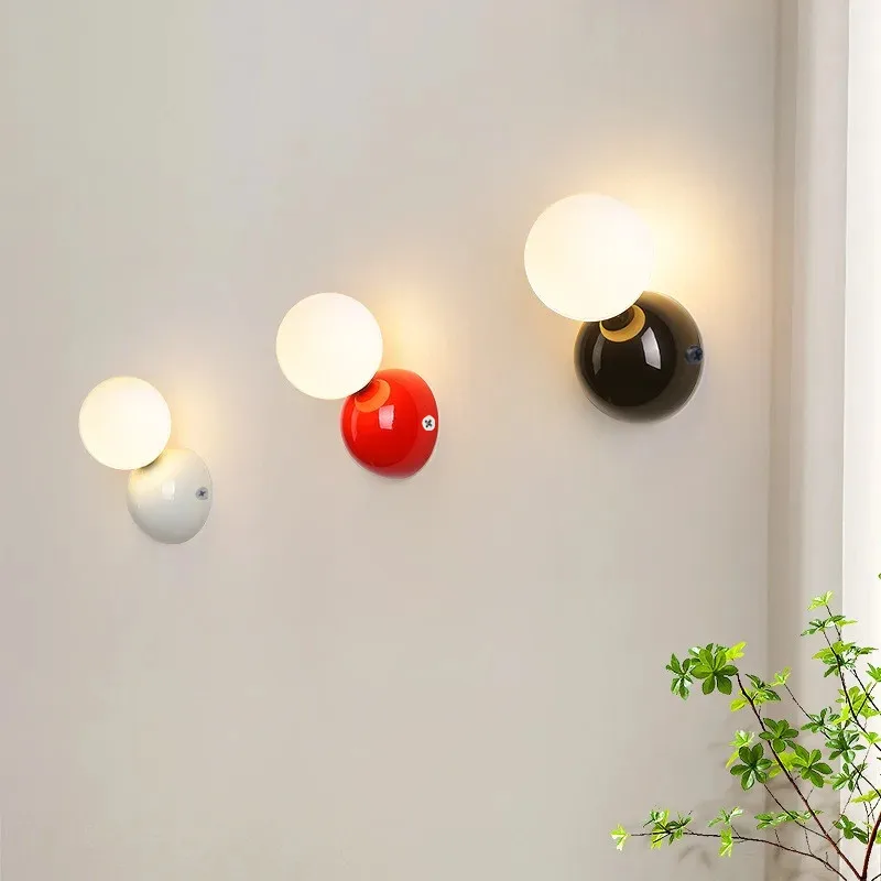 Revival Cream Wall Lamp By Euroselle, Retro Frosted Glass Sconce