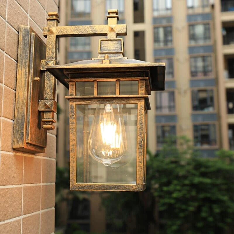 Euroselle Retro Outdoor Yates Wall Lamp Timeless Exterior Fixture