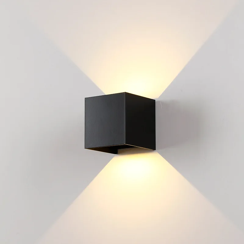 InnovaGleam Contemporary Interior Wall Light Euroselle