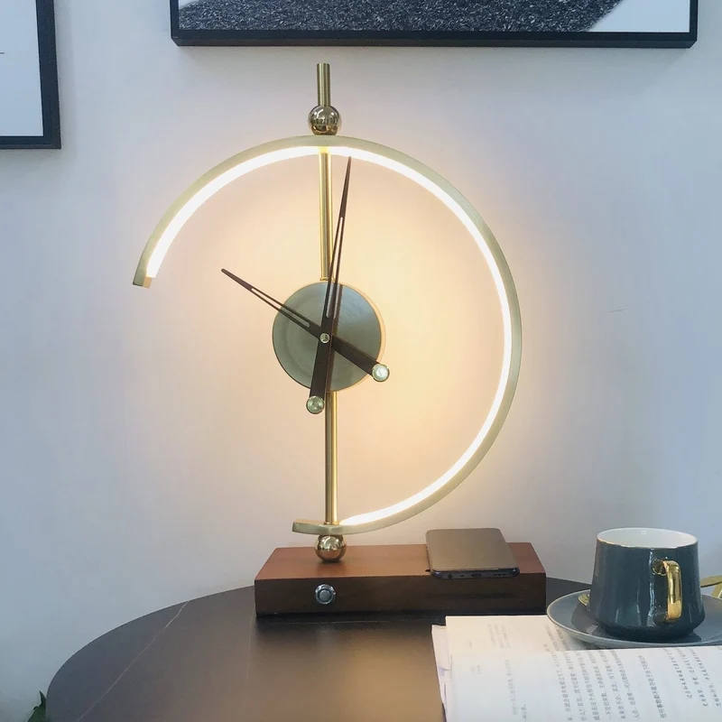 NagoyaLight Luxury Lamp Clock With Wireless Charger Euroselle