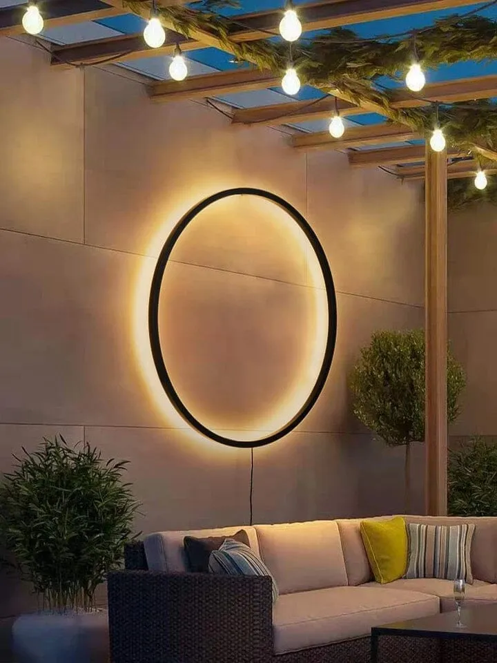 New Eclipse Round LED Wall Lamp Euroselle For Modern Homes