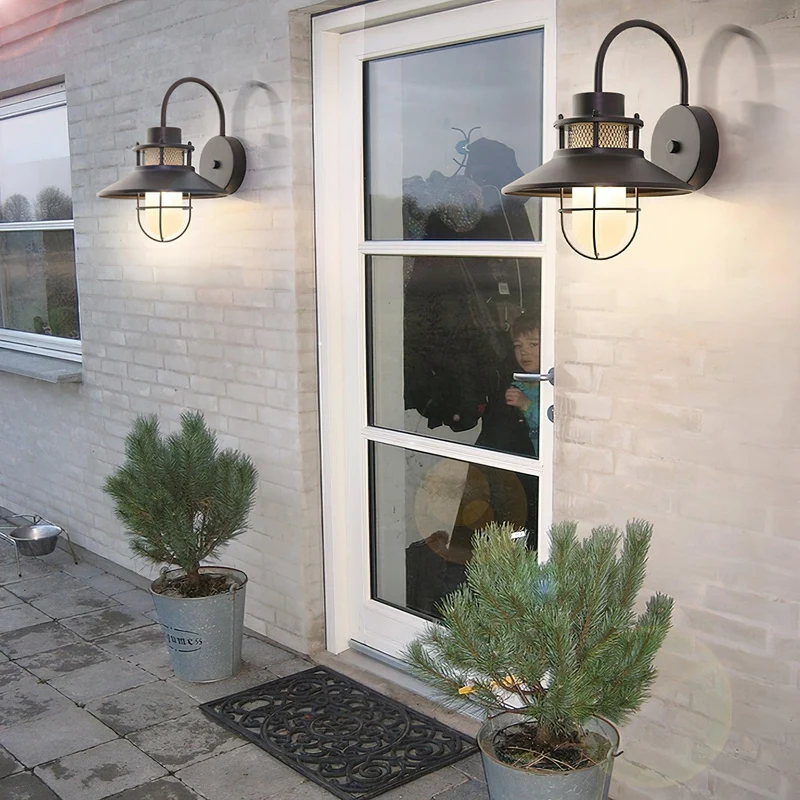 Felix Outdoor Lamp By Euroselle Sleek Industrial Style Outdoor Lighting