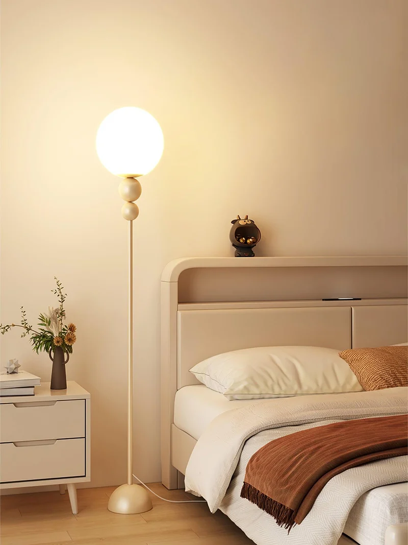 Clavel Floor Lamp With Metal And Glass Design By Euroselle