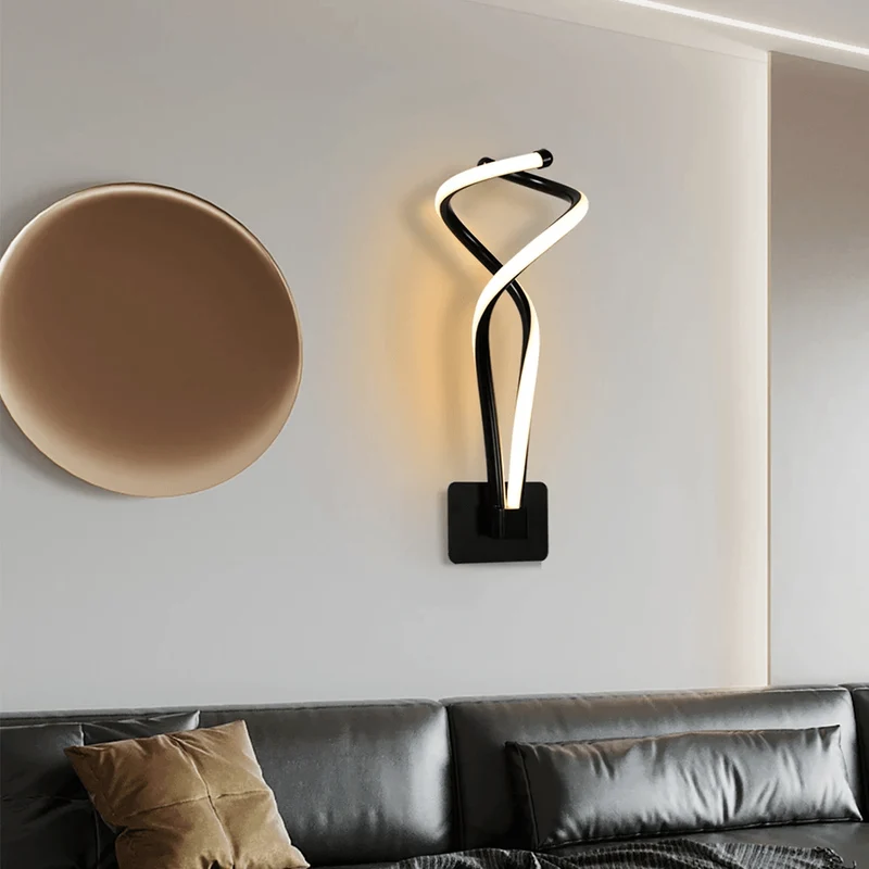 Euroselle Nordic Modern Wall Lamp With Geometric Form