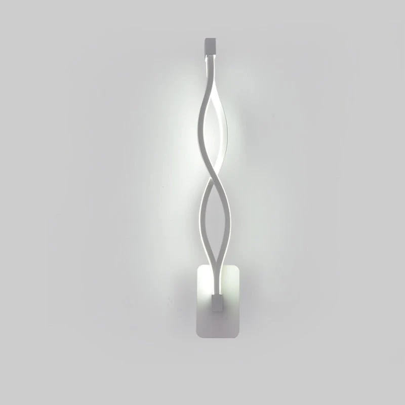 Euroselle Nordic Modern Wall Lamp With Geometric Form