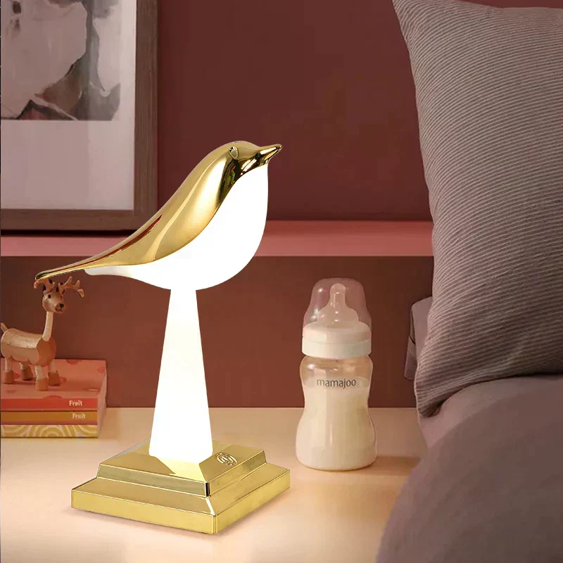 Missbird-V2 Ekster Bird Table Lamp By Euroselle Eclectus-Inspired Calming Glow