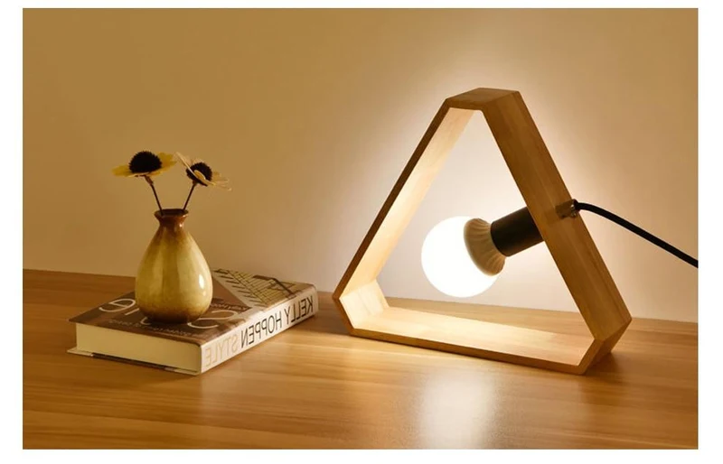 Euroselle Wooden Square Desk Lamp With Traditional Design
