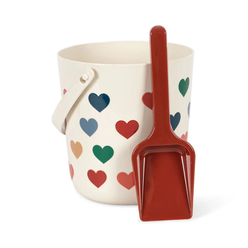 Eimer und Schaufel in Bon Coeur Colore