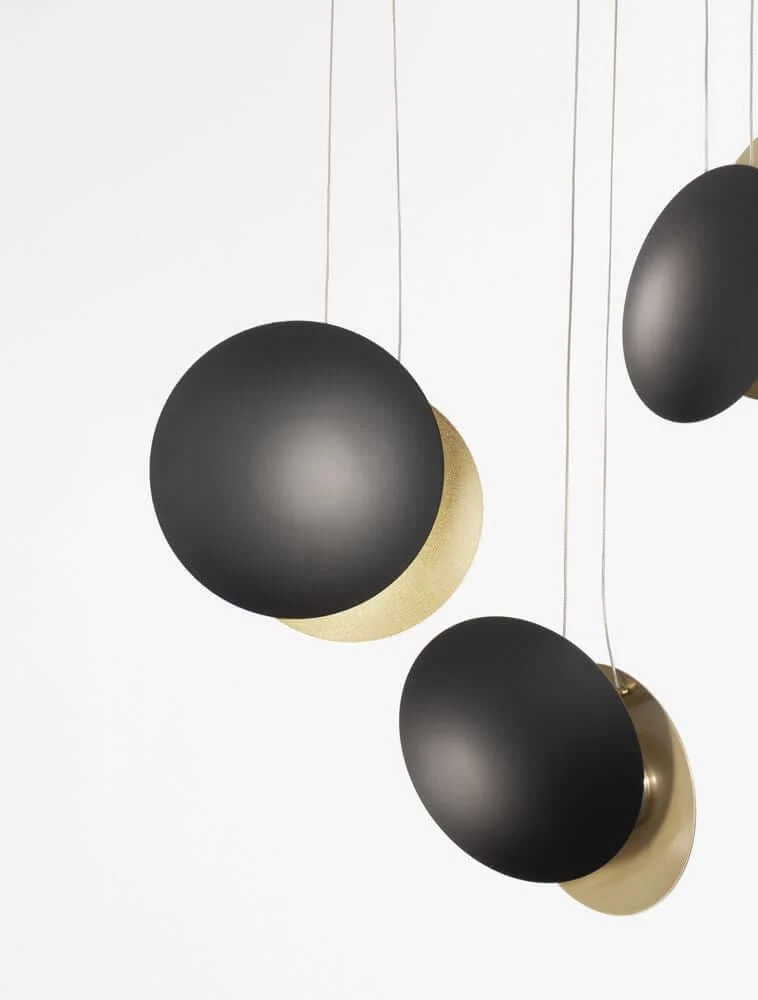 Shell LED Pendelleuchte 3-flammig Ø 48cm 3000K Schwarz, Gold