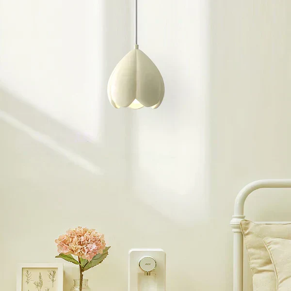 French Style Cream Pendant Lamp By Euroselle - Rustic Elegance For Your Home