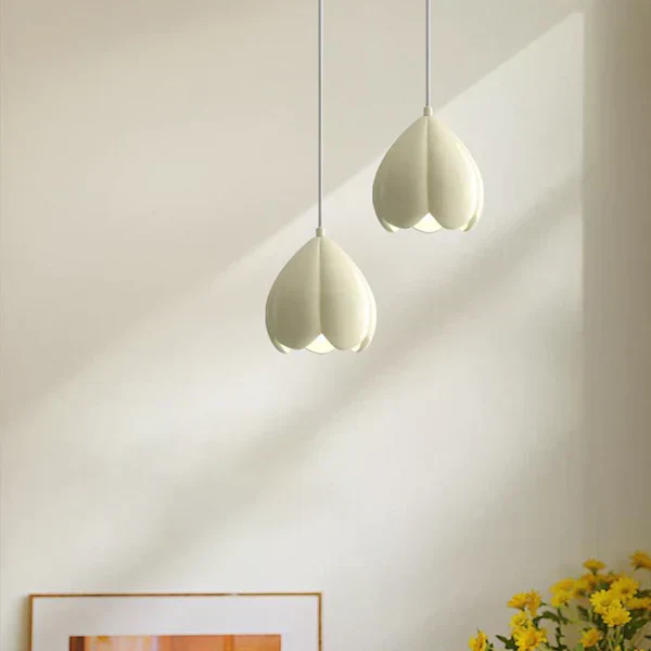 French Style Cream Pendant Lamp By Euroselle - Rustic Elegance For Your Home