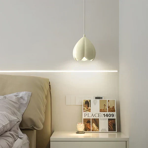 French Style Cream Pendant Lamp By Euroselle - Rustic Elegance For Your Home
