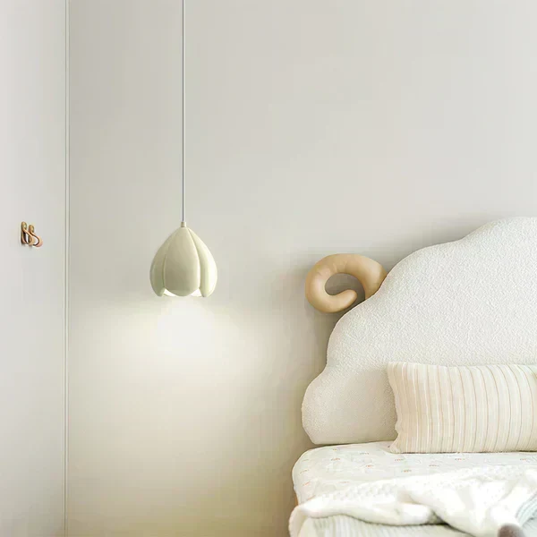 French Style Cream Pendant Lamp By Euroselle - Rustic Elegance For Your Home