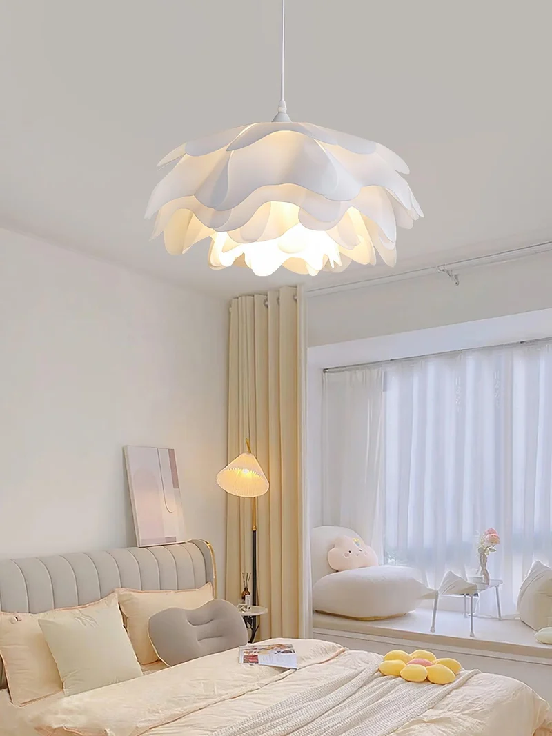 Euroselle Flower Shaped White Pendant Lamp With Soft Diffused Light
