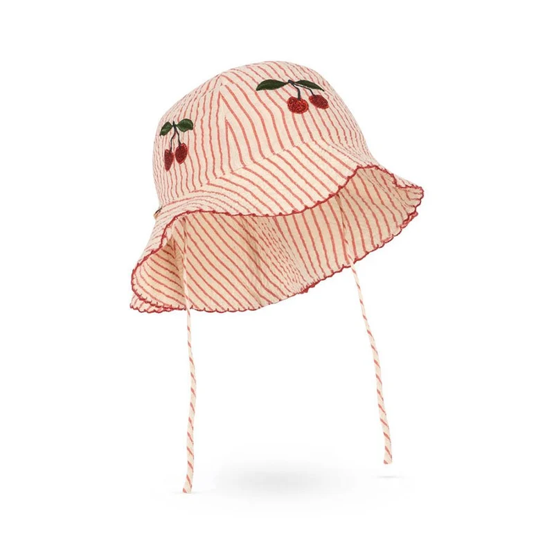 Ellie Sonnenhut in Amour Stripe