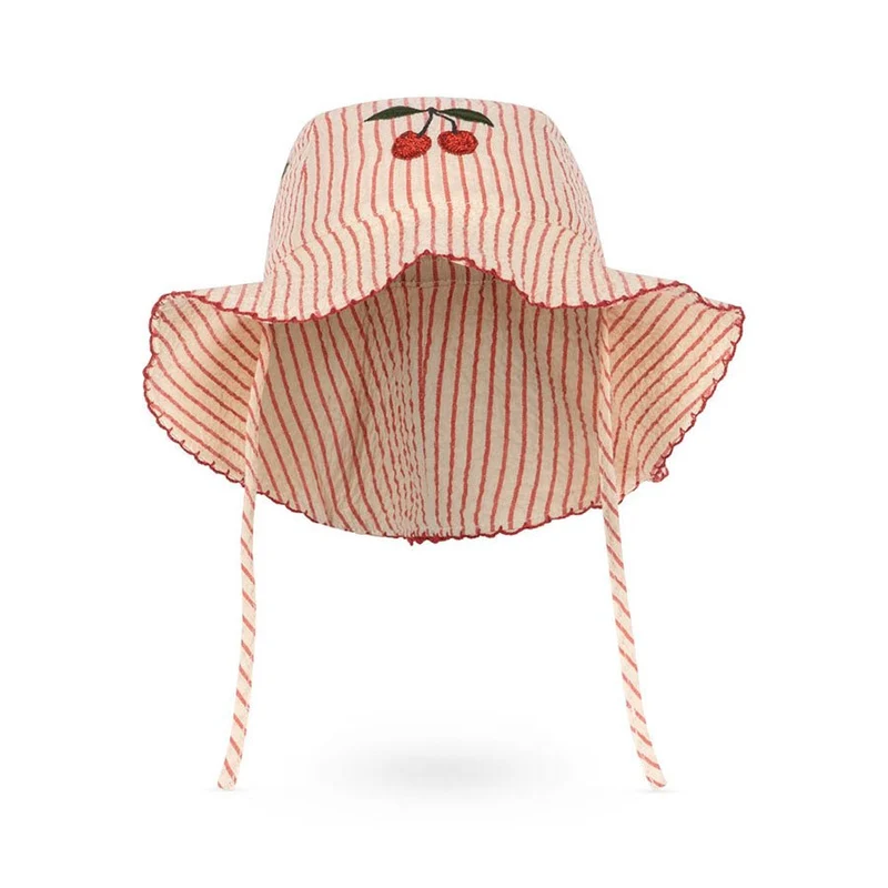 Ellie Sonnenhut in Amour Stripe