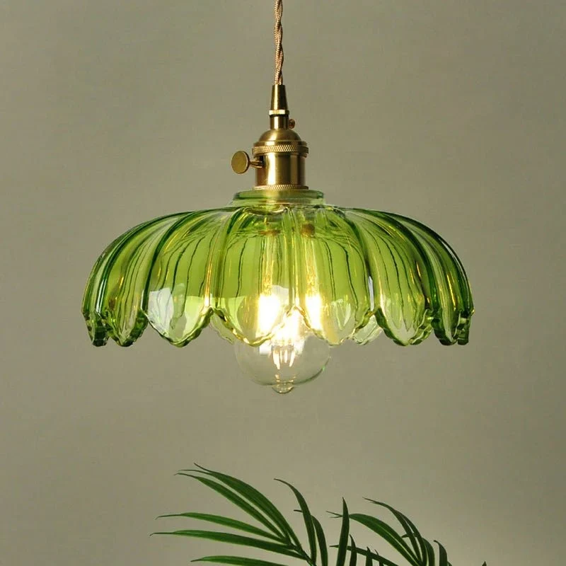Maribelle Victorian Style Glass Pendant Light With Scalloped Floral Motif Adjustable Cable Euroselle