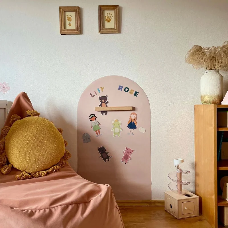 Magnettafel mit abgerundetem oberen Abschluss in Beige (100 x 58 cm)