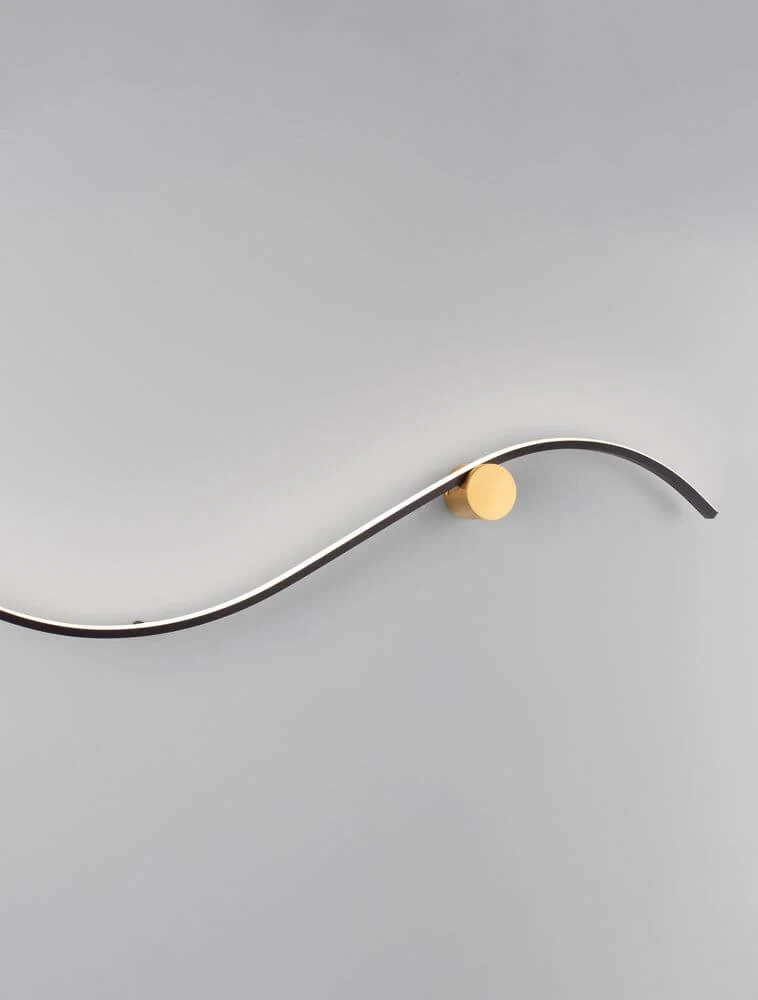 Kima LED Wandleuchte Geschwungen 3000K Schwarz, Gold