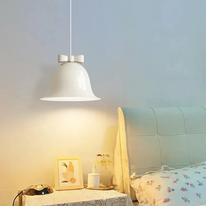 Euroselle Luma Curved Pendant Light Ideal for Dining Areas, Kitchens, and Living Rooms