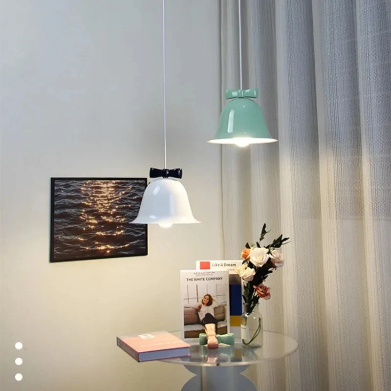 Euroselle Luma Curved Pendant Light Ideal for Dining Areas, Kitchens, and Living Rooms