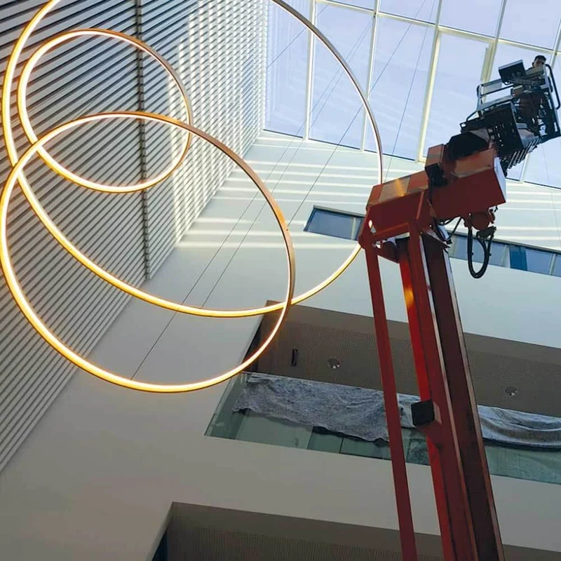 s.luce Made LED-Ring XL Pendelleuchte Ø bis 230 cm Dimmbar RAL