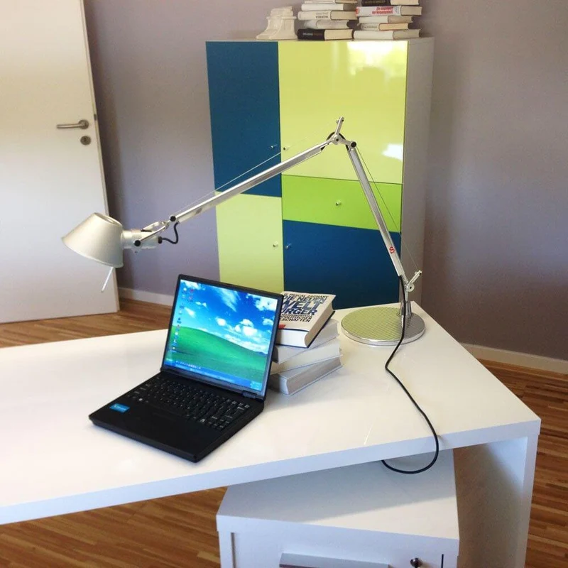 Artemide Tolomeo Tavolo Tischleuchte mit LED-Leuchtmittel Dimmbar