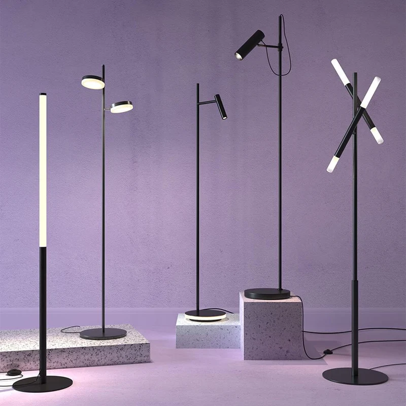 LED Stehleuchte Estudo Schwarz Schirm Drehbar