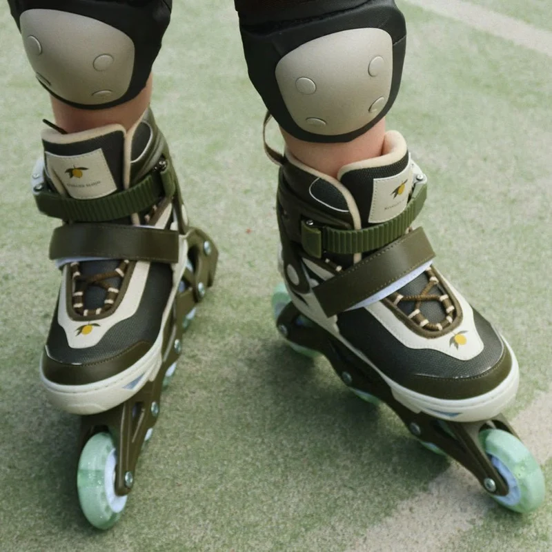 Rollschuhe mit Licht Kalamata
