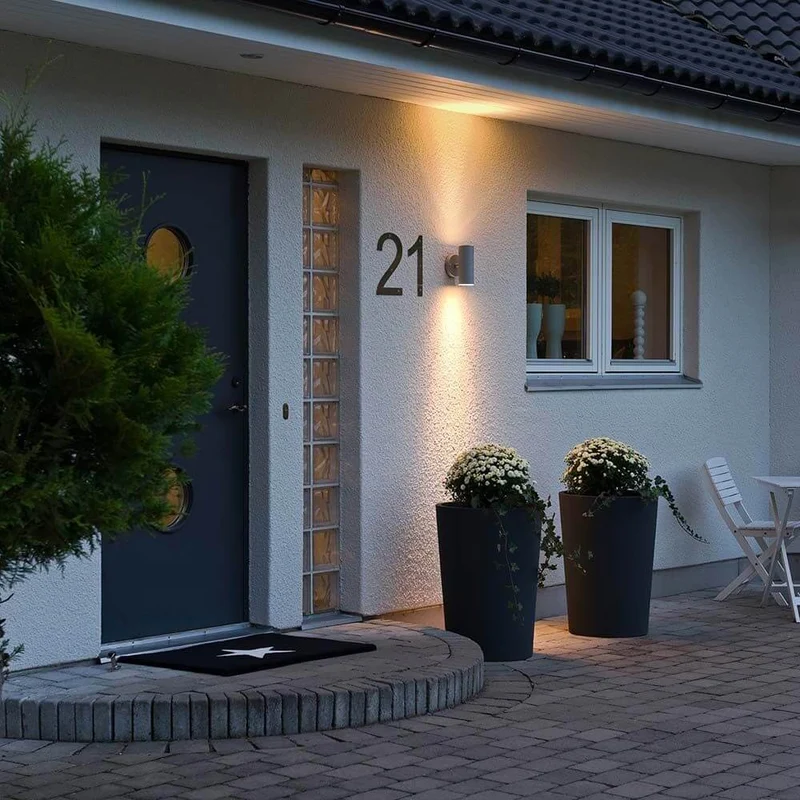 Modena Außen-Wandleuchte mit doppeltem Lichtkegel Grau, klares Glas, Reflektor