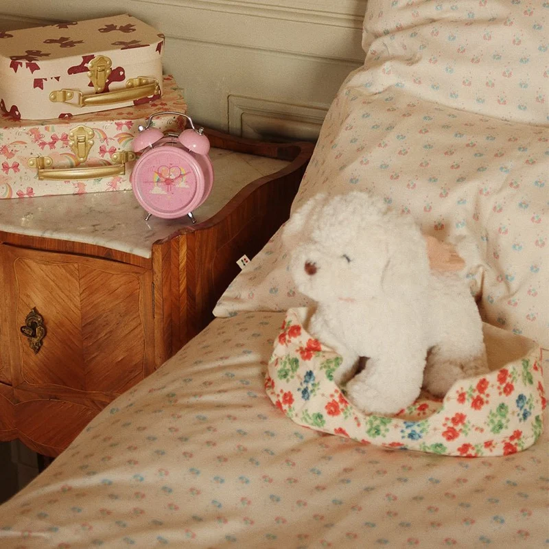 Madeline Hund im Korb