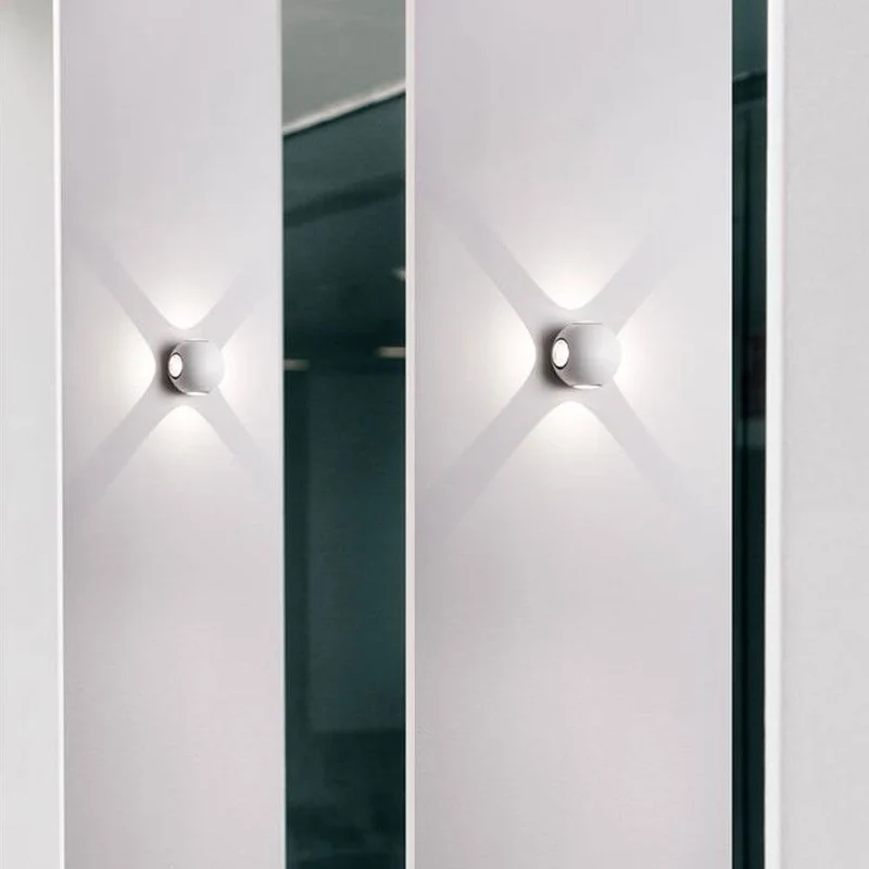 Zari Mini Wandleuchte Lichtstrahlen IP54