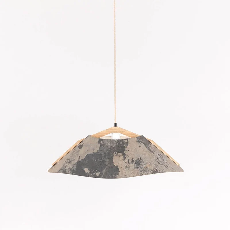 Holz Hängeleuchte mit Schirm Ø 62cm geschwungen