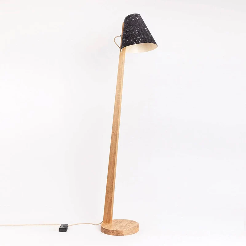 Holz Stehleuchte mit Schirm geschwungen 167cm