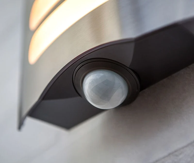 LED Außenwandleuchte Farell mit Sensor IP44 Edelstahl