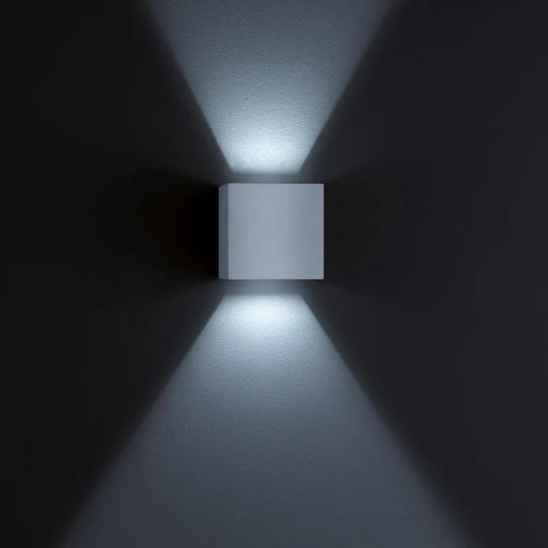 LED Außen-Wandlampe Siri 44 IP54 Silbergrau