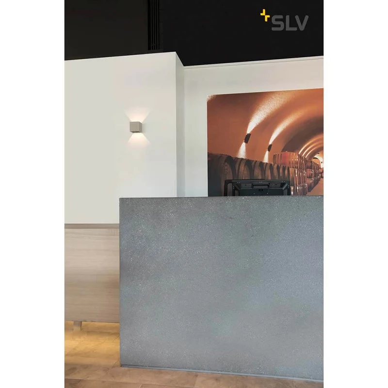 Solid Cube Wandleuchte QT14 Grau