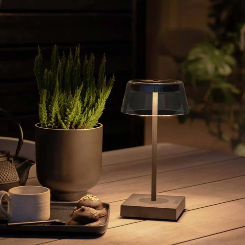 Scilla LED Akku Tischleuchte IP54