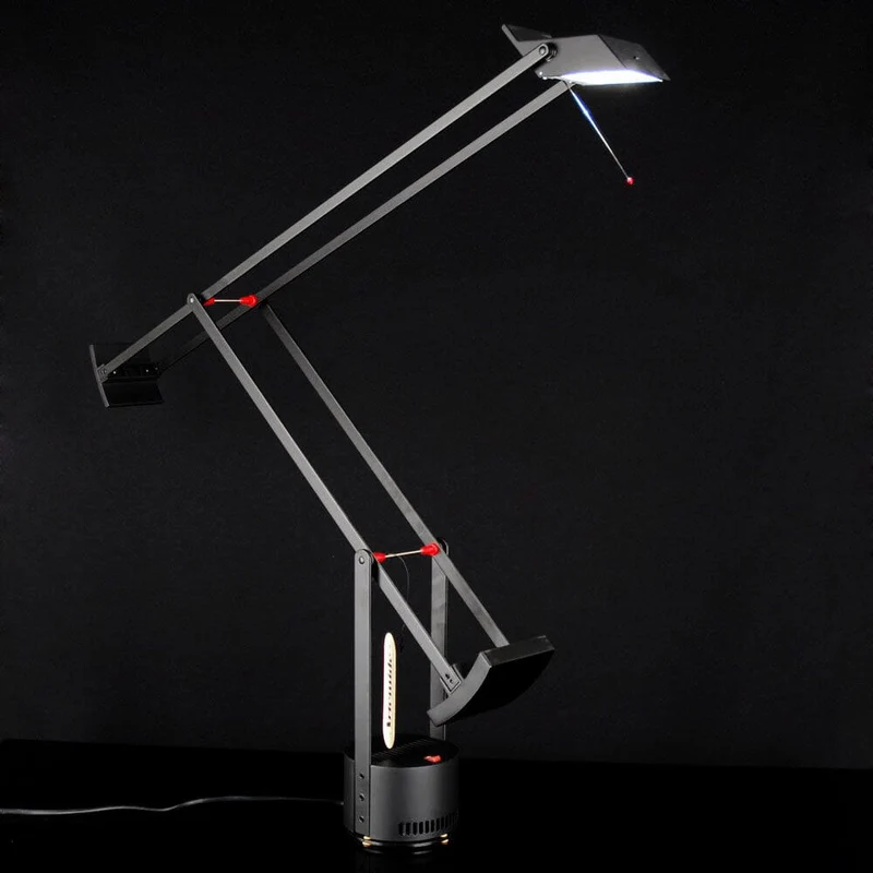 Artemide Tizio Micro Schreibtischlampe Schwarz