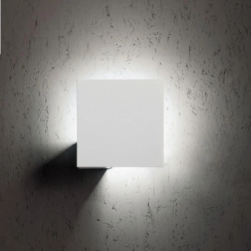 Lodes Puzzle Single Square LED Wand- & Deckenleuchte