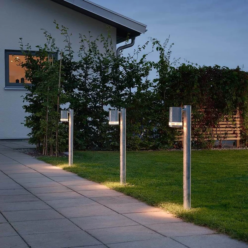 Modena Wegeleuchte mit Pfahl klares Acrylglas, Reflektor