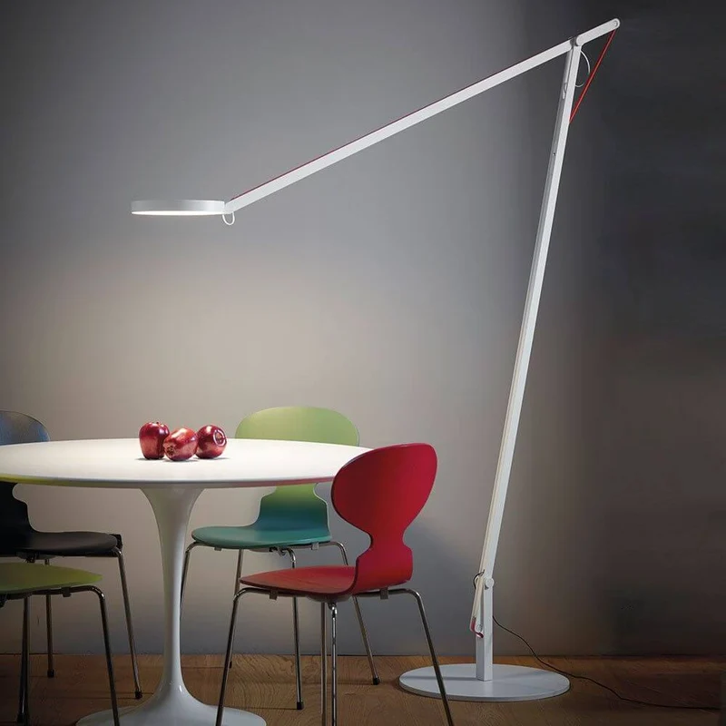 Rotaliana String XL LED-Stehleuchte mit Dimmer Weiß