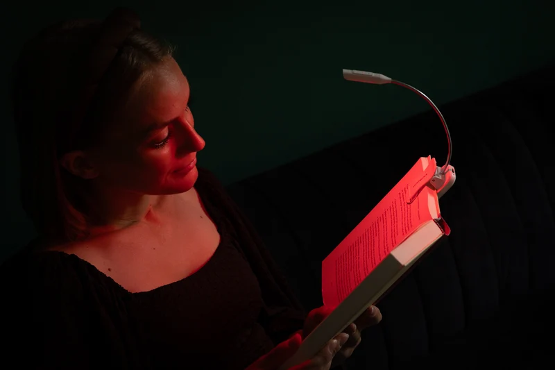 Letti - Akku Leselicht mit 3 Lichtspektren