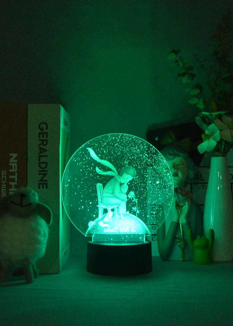 Nachtlicht mit Glaskugel Winter Motiv und Farbwechsel
