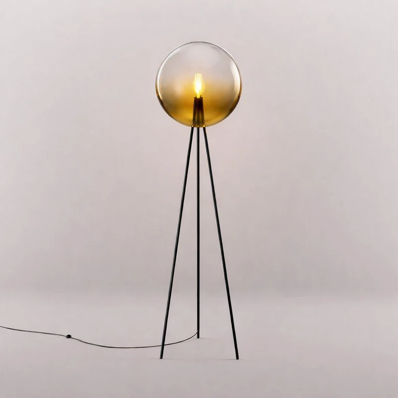 s.luce Dreibein-Stehleuchte Orb Tripod 160cm mit Glaskugel
