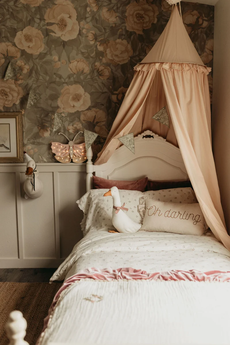 Little Lights Butterfly Night Light | Strawberry Cream